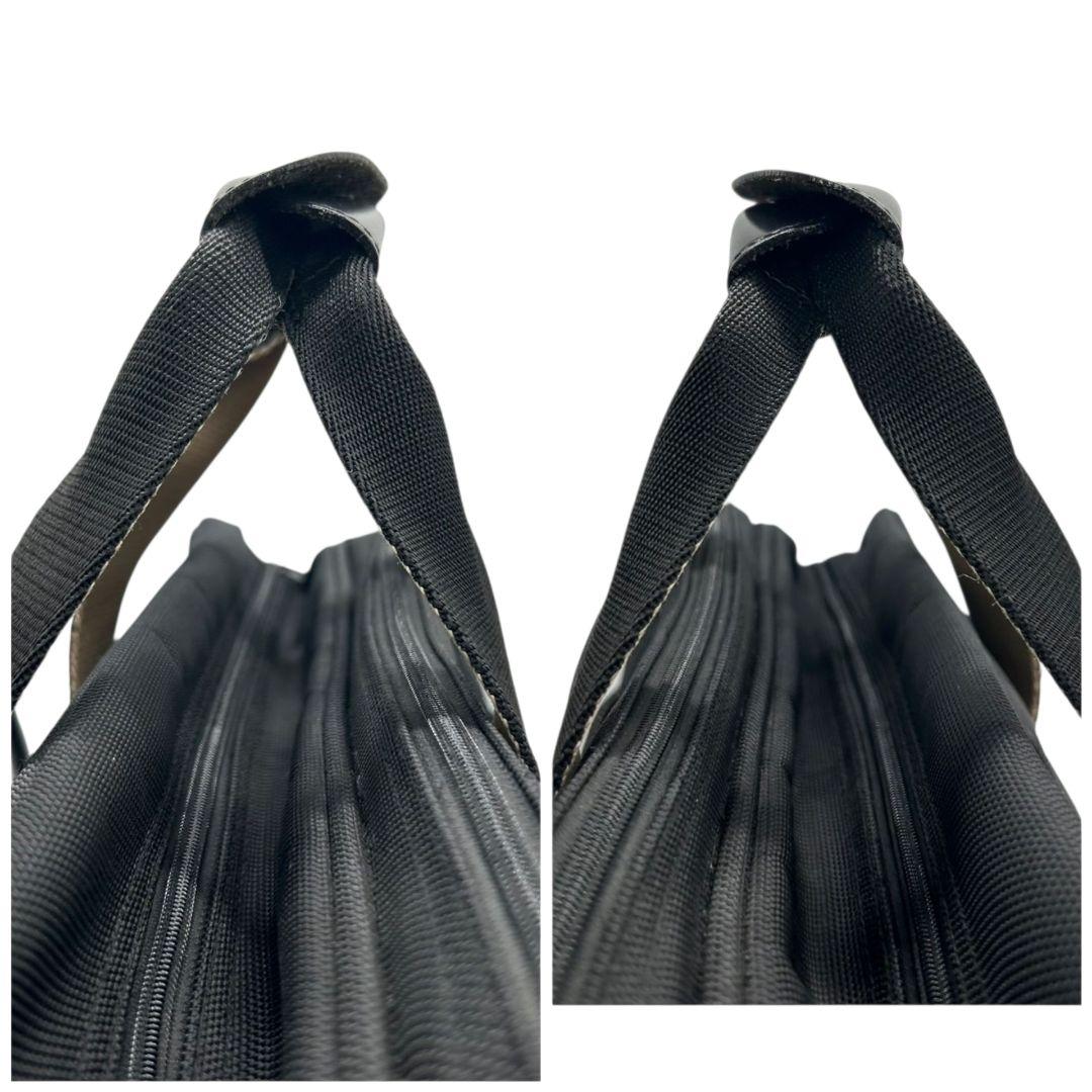 ロンシャン　ビジネスバッグ　黒　A4収納　2way　斜め掛け可　ナイロン　x　トートバッグ　ハンドバッグ　ショルダーバッグ　ブラック　自立可　シルバー金具　ロゴ　LONGCHAMP