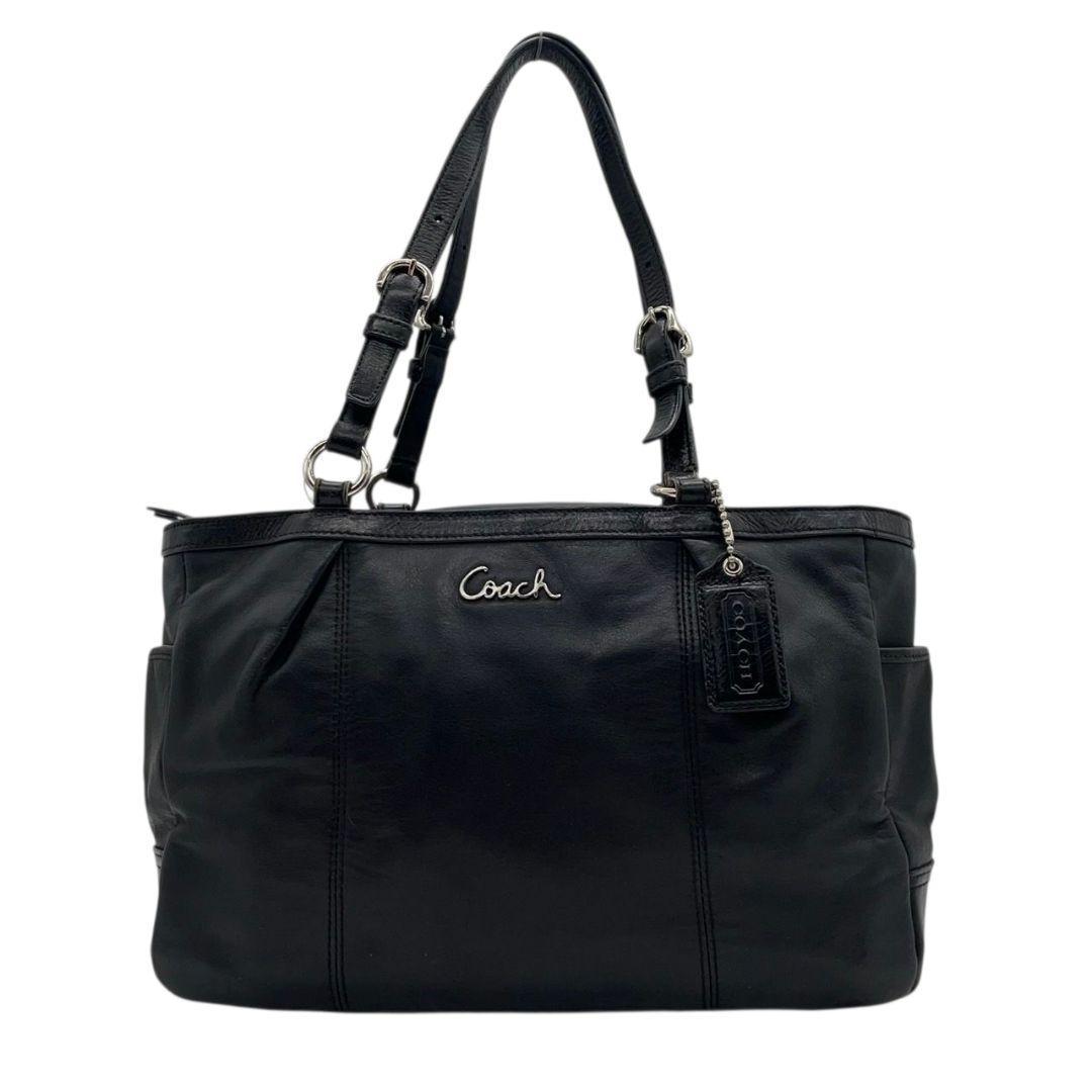 コーチ トートバッグ 黒 ワンショルダー レザー チャーム付き s79 ハンドバッグ 本革 肩掛け可 肩かけ可 ブラック シルバー金具 ロゴプレート ロゴタグ COACH F17721