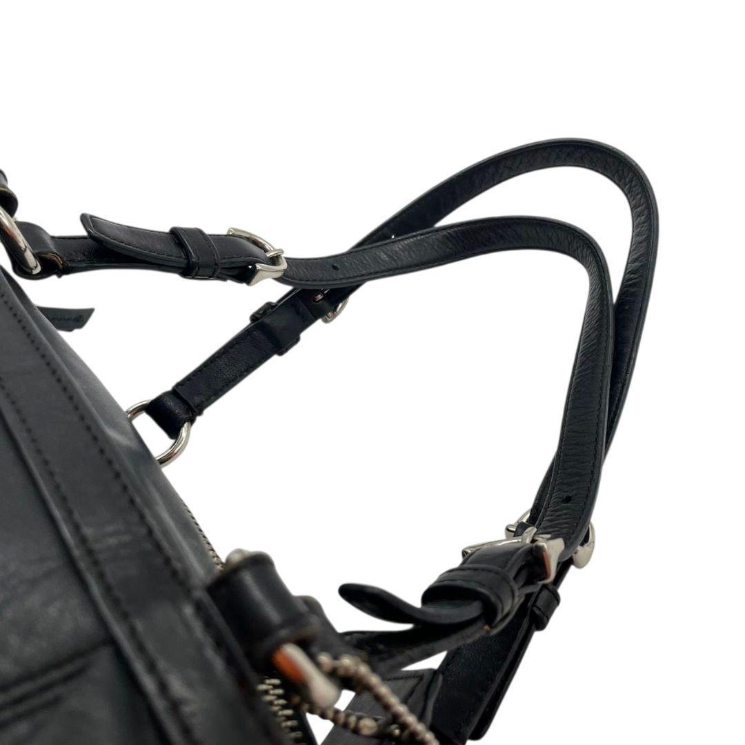 コーチ トートバッグ 黒 ワンショルダー レザー チャーム付き s79 ハンドバッグ 本革 肩掛け可 肩かけ可 ブラック シルバー金具 ロゴプレート ロゴタグ COACH F17721