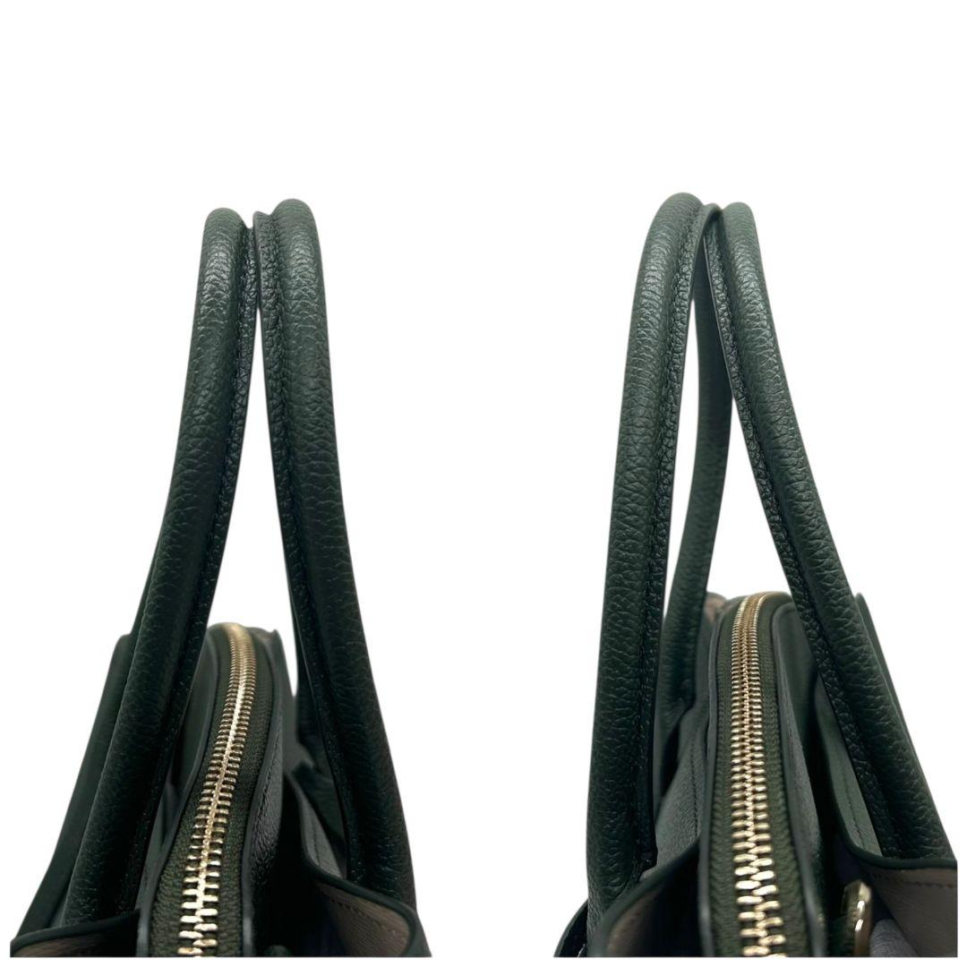 ケイトスペード kate spade ハンドバッグ トートバッグ グリーン 緑 カーキ ロゴ チャーム付き レザー 本革 ショルダーバッグ 斜め掛け可 自立可 ゴールド金具 ロゴタグ H