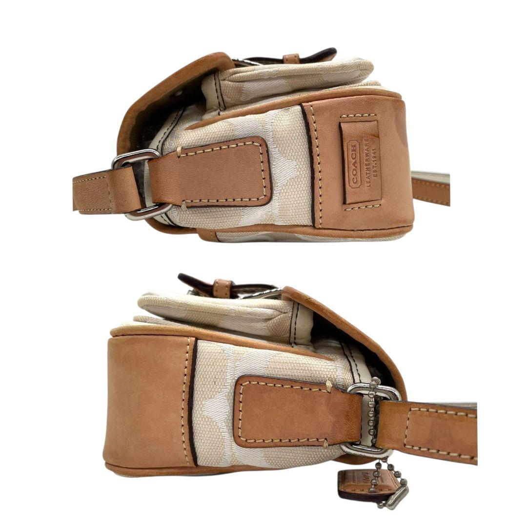 コーチ ショルダーバッグ アイボリー シグネチャー フラップ キャンバス T2 斜め掛け可 レザー 本革 ロゴタグ シルバー金具 6844 ホワイト COACH