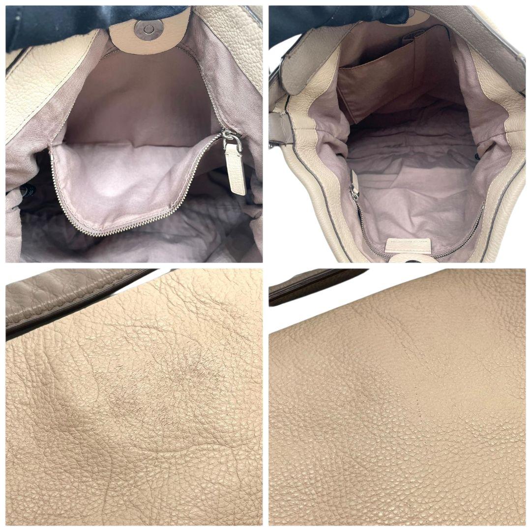 マークバイマークジェイコブス ショルダーバッグ アイボリー ホーボー 2way 斜め掛け可 ハンドバッグ トートバッグ レザー 本革 ロゴプレート シルバー金具 おしゃれ 通勤 通学