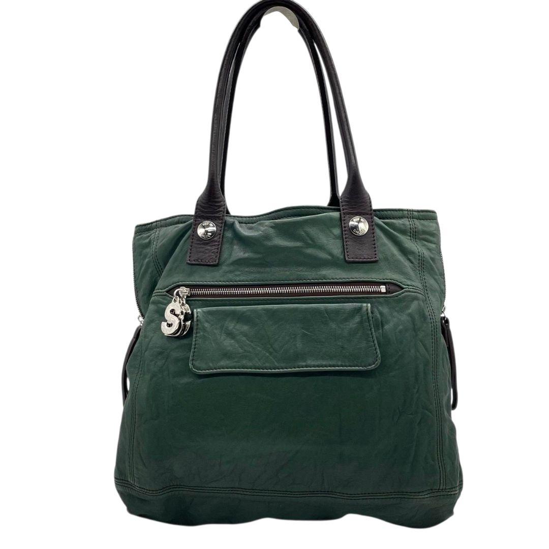 シーバイクロエ トートバッグ 緑 A4収納 ワンショルダー レザー s3 ハンドバッグ 肩掛け可 肩かけ可 本革 グリーン シルバー金具 ロゴプレート チャーム付き SeeByChloe