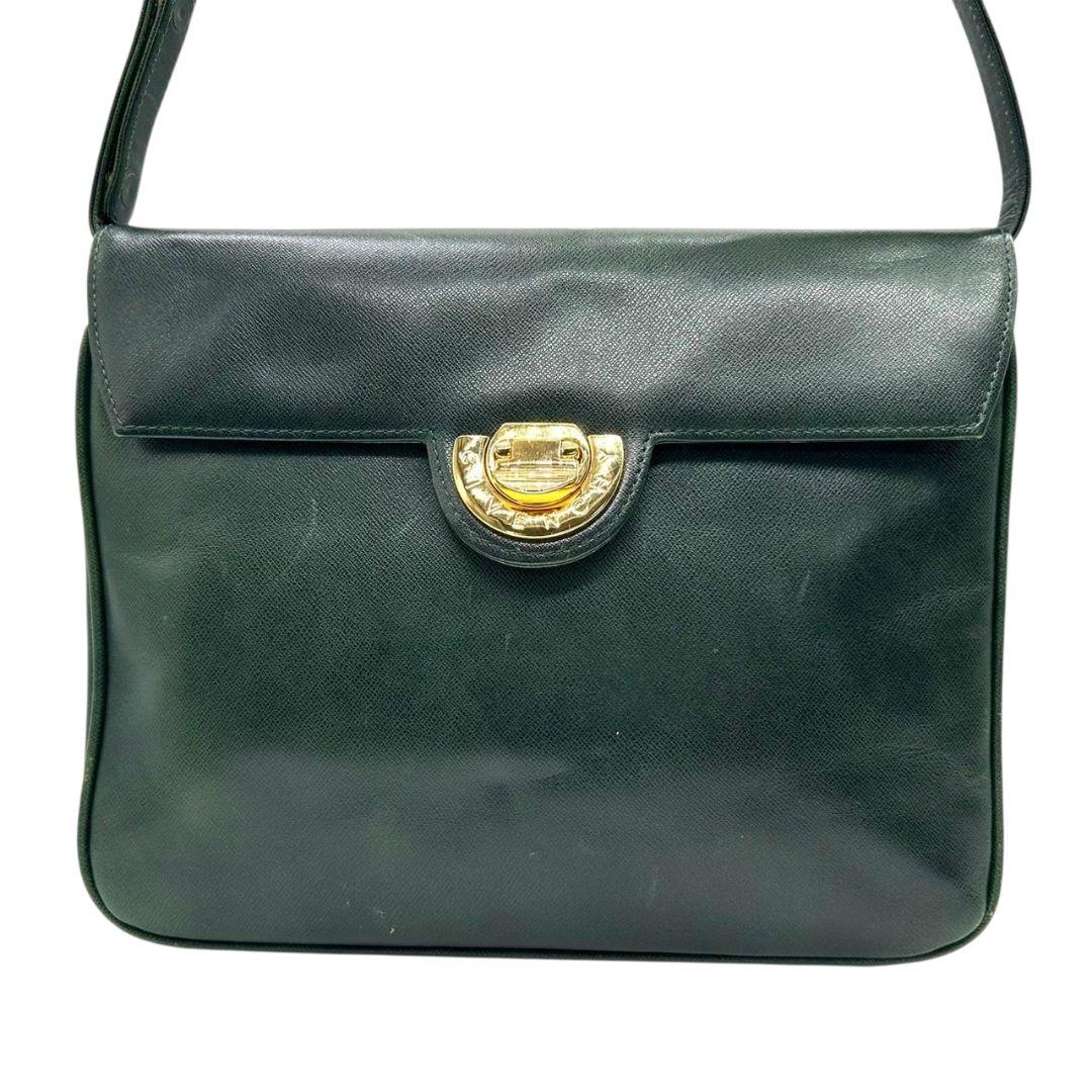 GIVENCHY ジバンシィ ショルダーバッグ グリーン 緑 フラップ ロゴ 自立可 PVC 斜め掛け可 ゴールド金具 ロゴプレート E5 上品 コンパクト バッグ