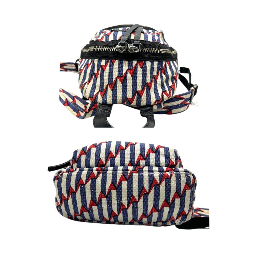 マークジェイコブス バックパック 総柄 ストライプ マルチカラー キャンバス レザー 本革 リュック ロゴプレート シルバー金具 おしゃれ E2 MARC JACOBS