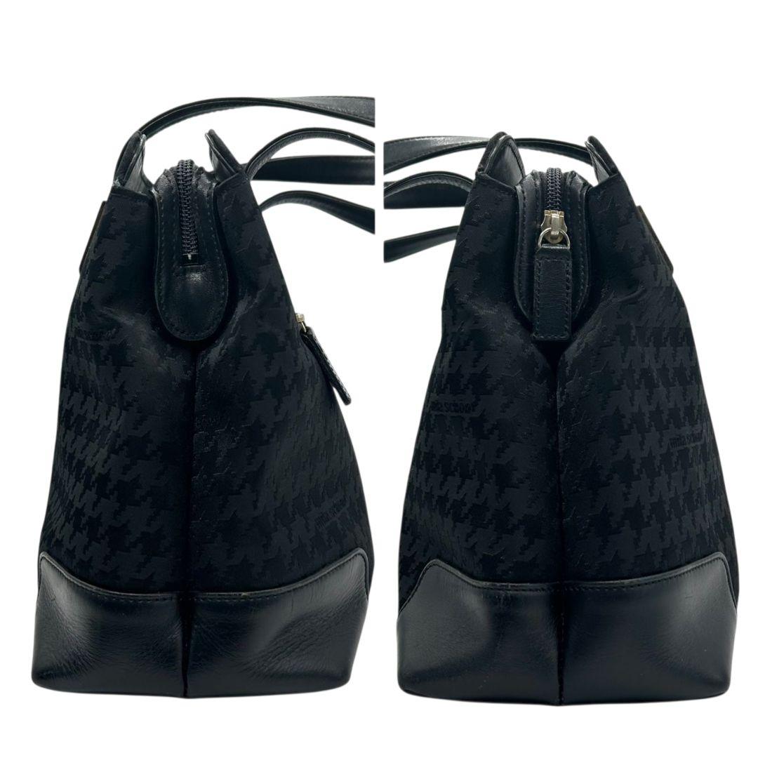 ミラショーン ハンドバッグ 黒 ブラック 千鳥格子 ワンショルダー トートバッグ 自立可 肩掛け可 ナイロン レザー 本革 ゴールド金具 ロゴ s62 mila schon 上品 高級