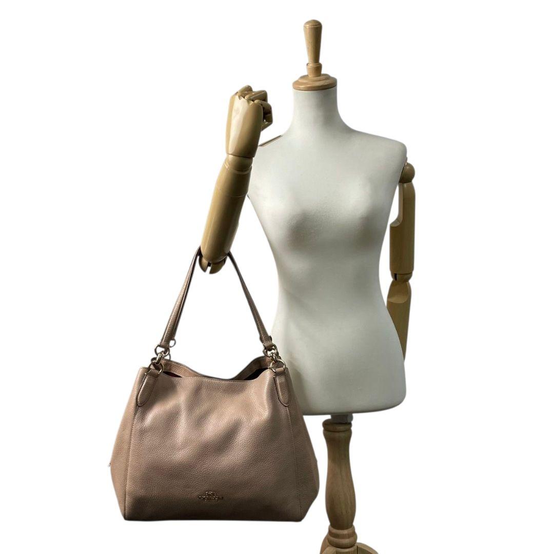 コーチ　トートバッグ　ベージュ　ワンショルダー　レザー　本革　A4収納　s8　ハンドバッグ　肩掛け可　肩かけ可　ゴールド金具　ロゴ　COACH　80268