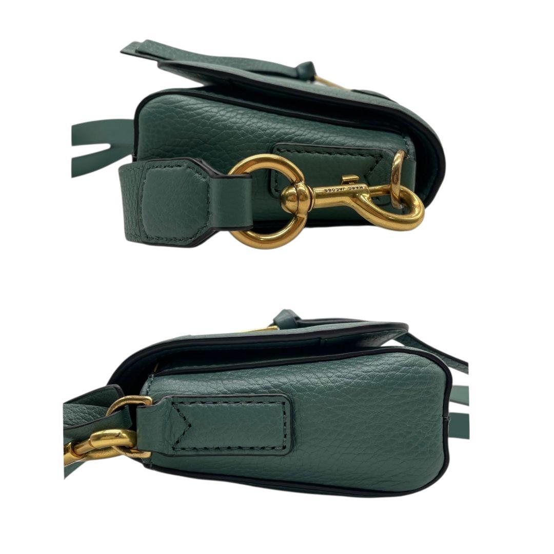 MARC JACOBS マークジェイコブス ショルダーバッグ グリーン 緑 レザー 本革 斜め掛け可 タッセル チャーム ゴールド金具 T4 コンパクト 高級感 レディース