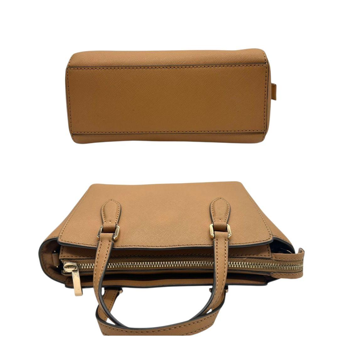 美品 トリーバーチ ハンドバッグ 茶 サフィアーノ 2way レザー PVC s42 ショルダーバッグ トートバッグ 自立可 斜め掛け可 ブラウン ゴールド金具 ロゴプレート 本革 TORY BURCH