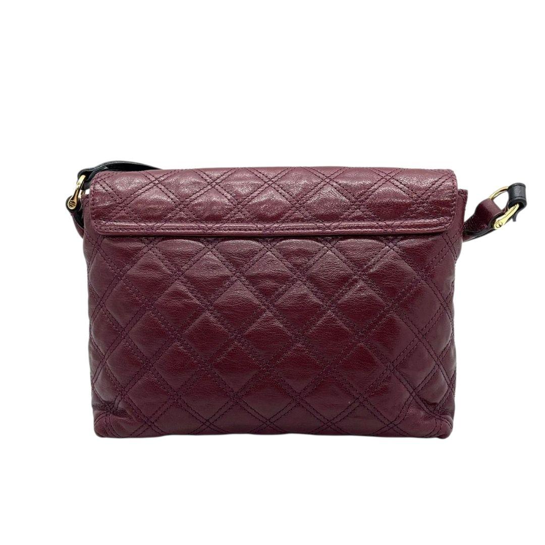 マークジェイコブス MARC JACOBS ショルダーバッグ ワインレッド レッド キルティング フラップ 2way 斜め掛け可 レザー 本革 ゴールド金具 ターンロック T1 レディース