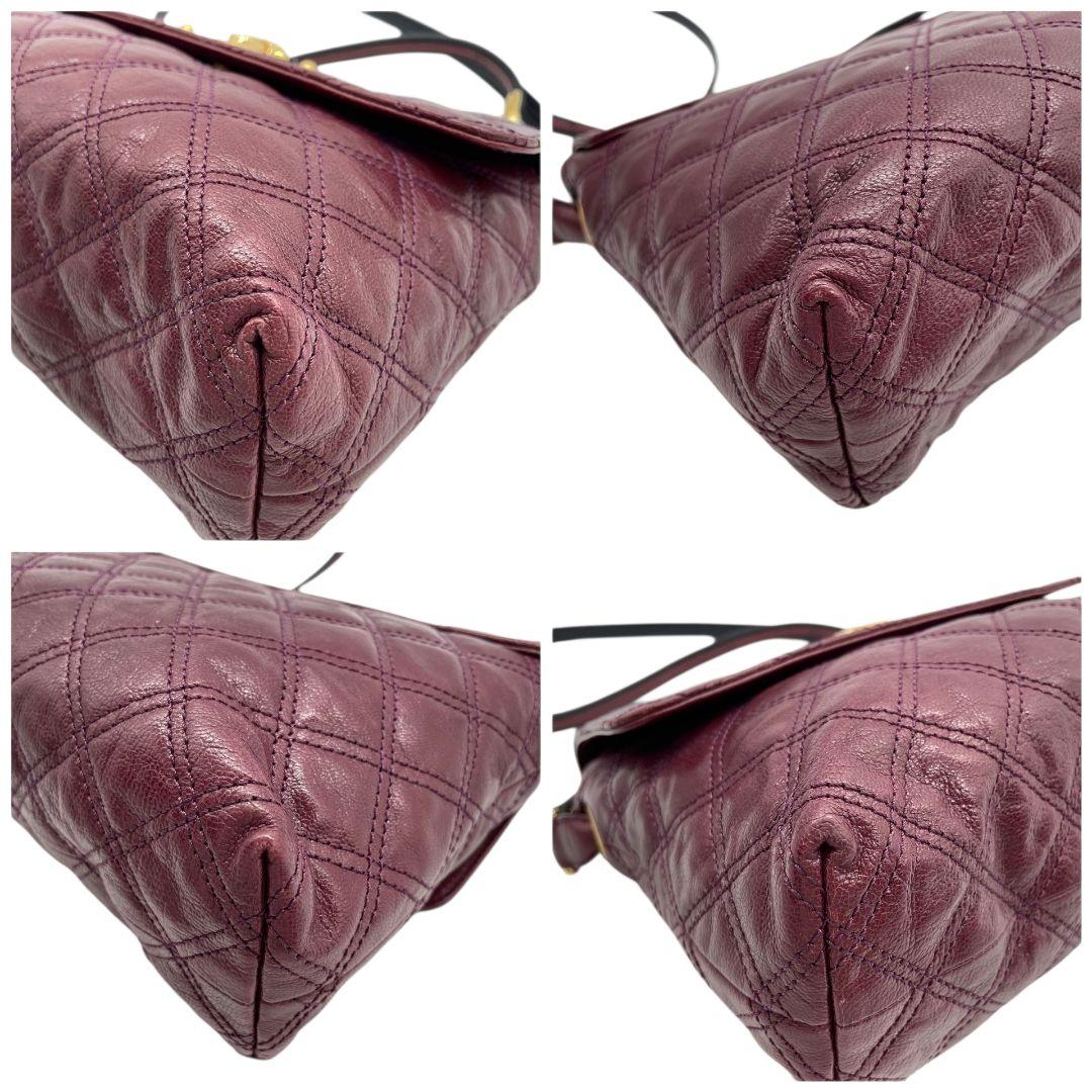 マークジェイコブス MARC JACOBS ショルダーバッグ ワインレッド レッド キルティング フラップ 2way 斜め掛け可 レザー 本革 ゴールド金具 ターンロック T1 レディース