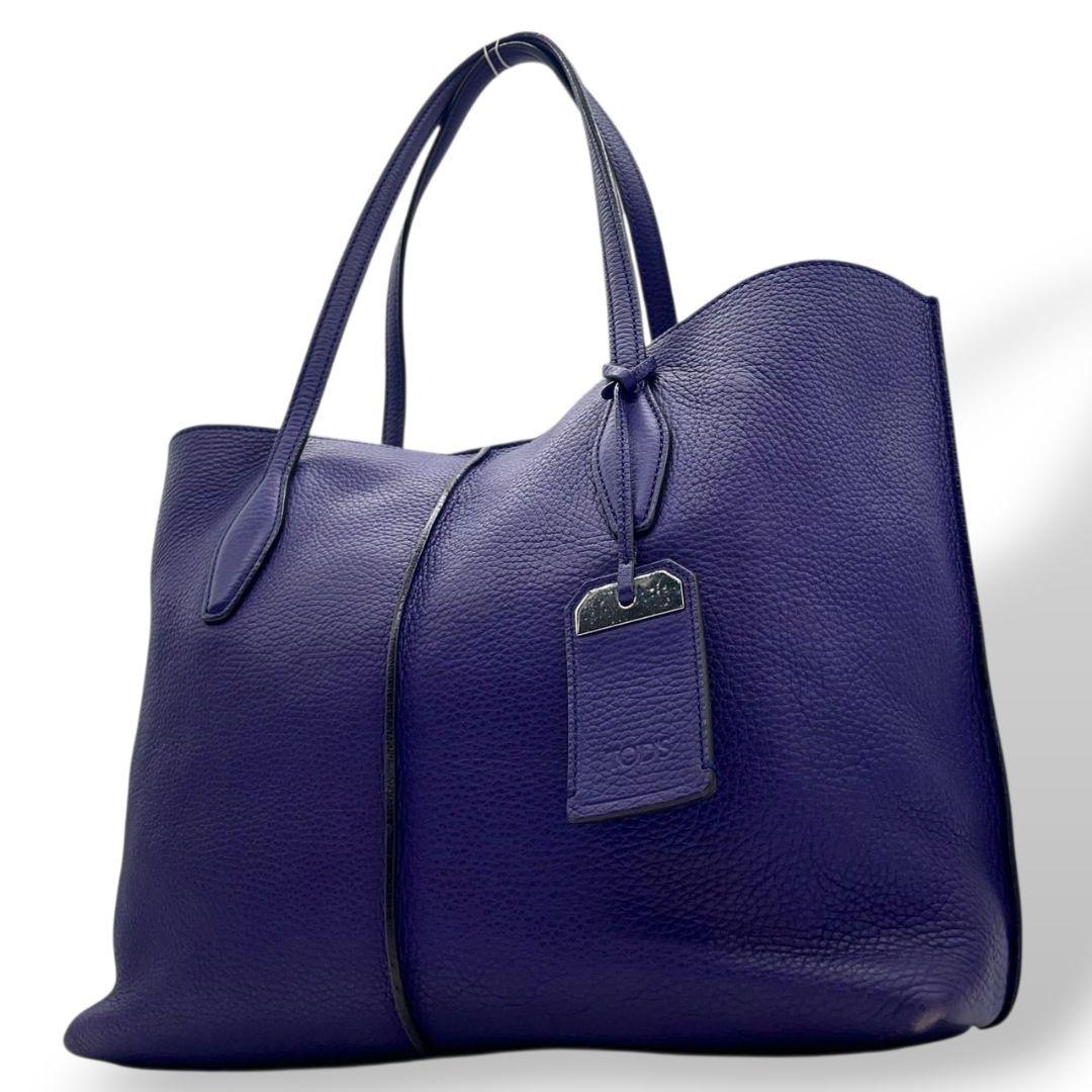 トッズ TOD'S トートバッグ パープル レザー シボ革 本革 ハンドバッグ ワンショルダー A4収納 肩掛け可 ロゴチャーム 上品 おしゃれ ヴィンテージ u2