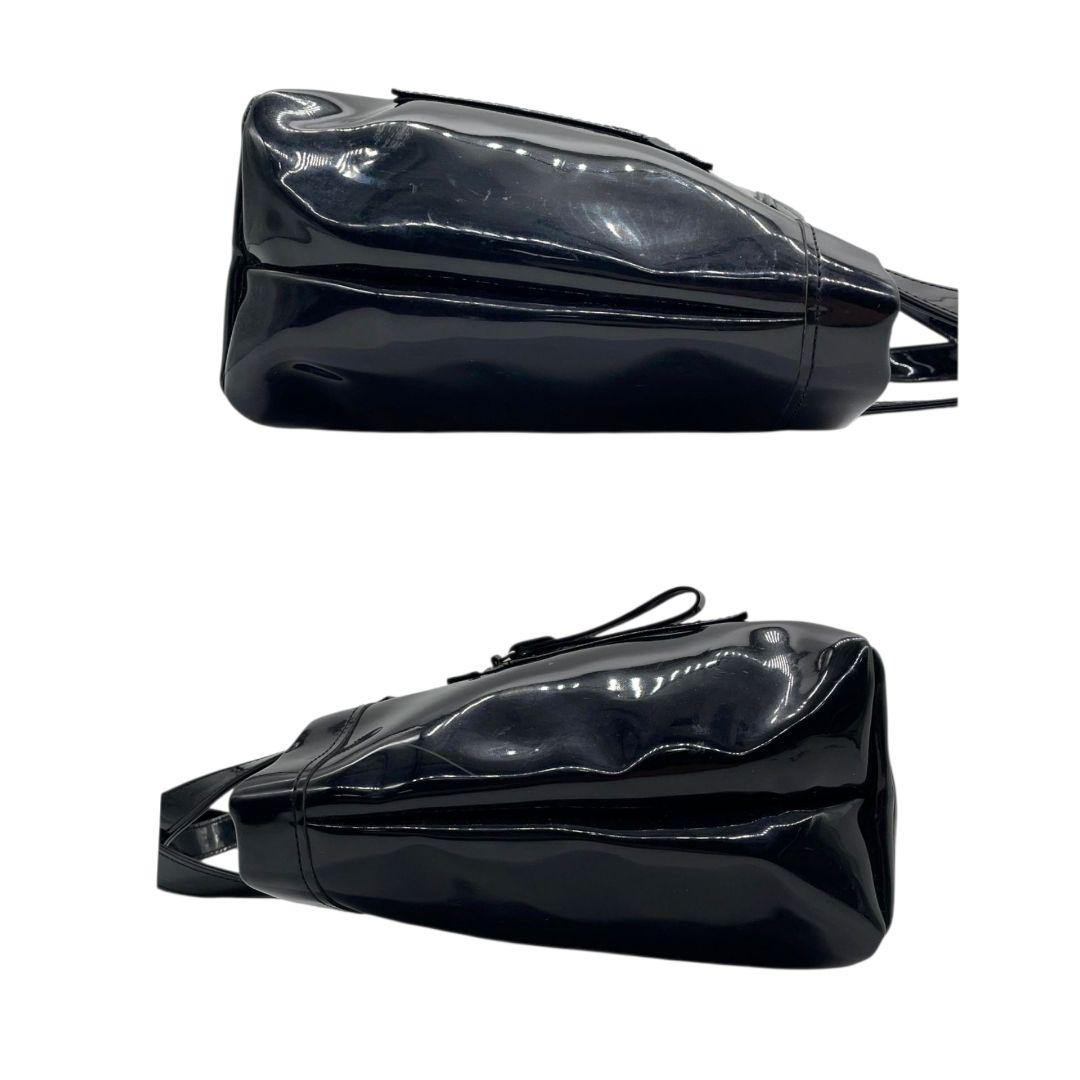 美品 シーバイクロエ トートバッグ 黒 デカロゴ シリコン SEE BY CHLOE u15 ワンショルダー ハンドバッグ ブラック ゴールド金具 肩掛け可 カジュアル モード おしゃれ