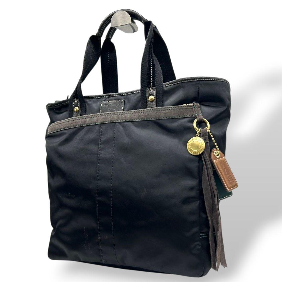 コーチ トートバッグ 黒 ワンショルダー チャーム付き ナイロン A4収納 s23 ハンドバッグ 肩掛け可 レザー 本革 ブラック COACH 10101