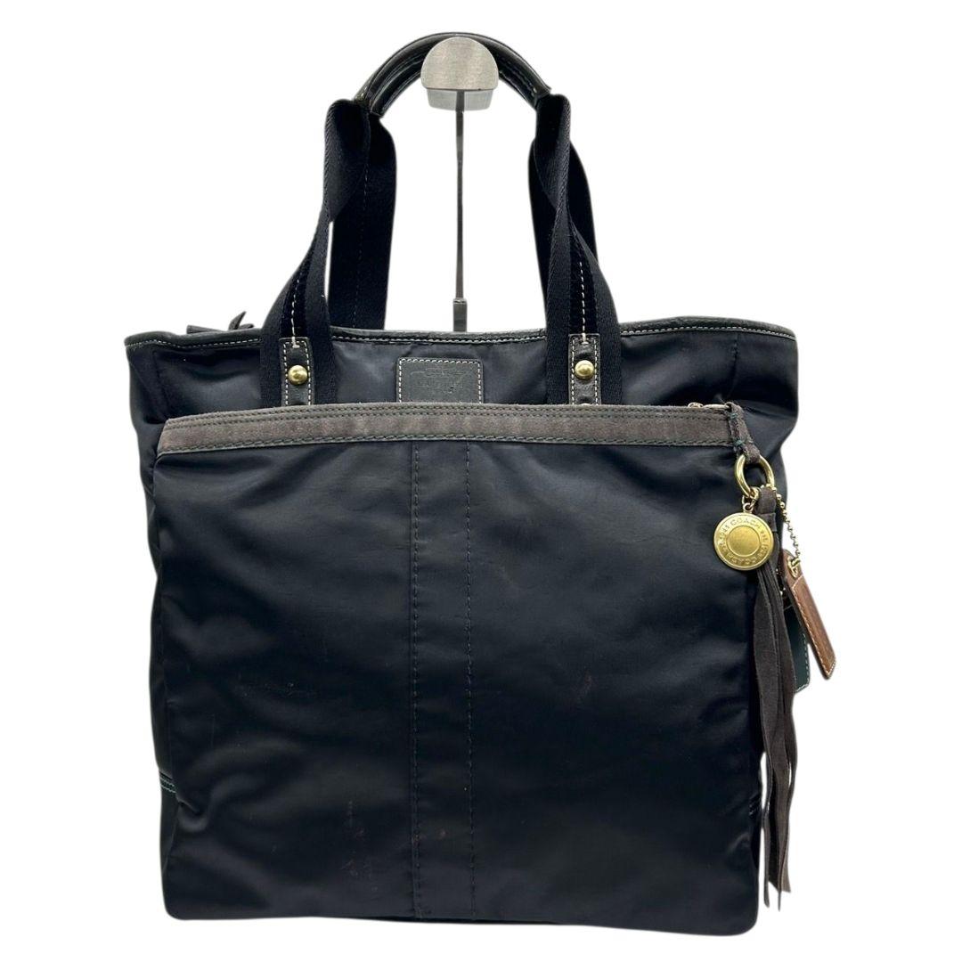 コーチ トートバッグ 黒 ワンショルダー チャーム付き ナイロン A4収納 s23 ハンドバッグ 肩掛け可 レザー 本革 ブラック COACH 10101