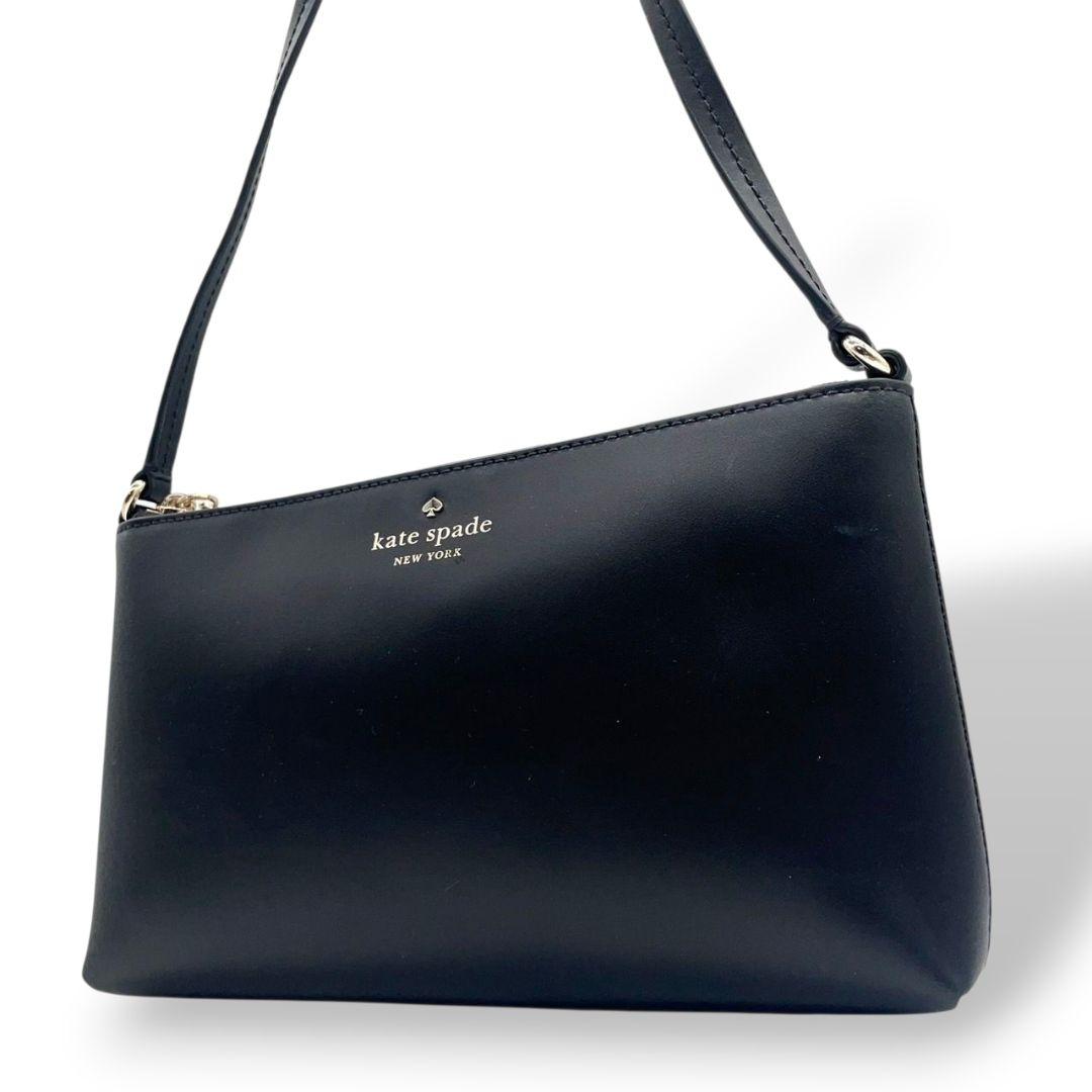 ケイトスペード　ショルダーバッグ　黒　ロゴ　レザー　斜め掛け可　u17　本革　ブラック　ゴールド金具　kate spade