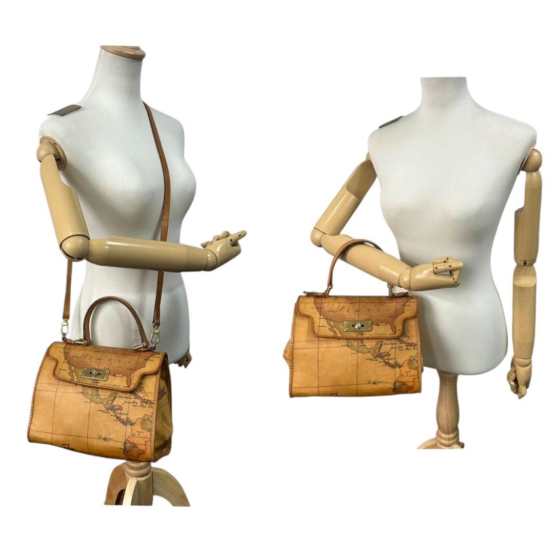 プリマクラッセ ハンドバッグ 茶 ブラウン 地図柄 世界地図 フラップ 2way トートバッグ ショルダーバッグ 斜め掛け可 PVC ゴールド金具 s50 PRIMA CLASSE