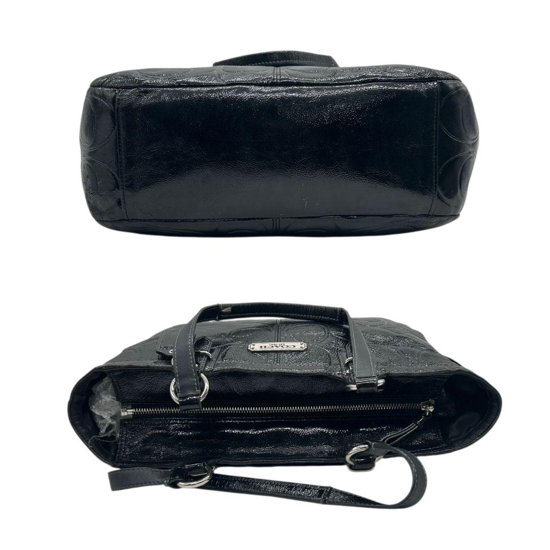 コーチ トートバッグ 黒 シグネチャー ワンショルダー エナメル レザー ハンドバッグ A4収納 肩掛け可 肩かけ可 ロゴプレート ロゴタグ チャーム付き シルバー金具 F19462 ブラック COACH s30