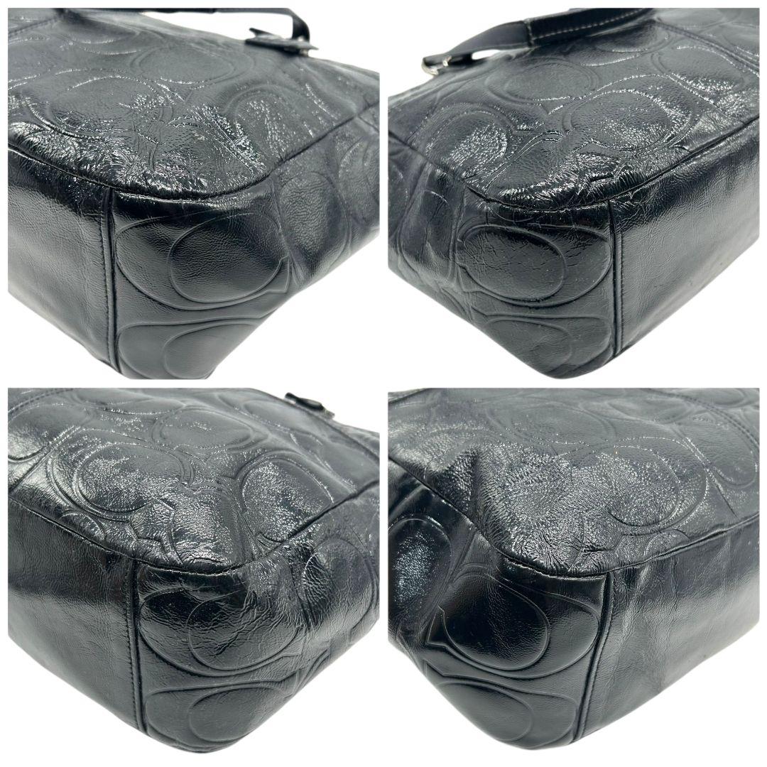 コーチ トートバッグ 黒 シグネチャー ワンショルダー エナメル レザー ハンドバッグ A4収納 肩掛け可 肩かけ可 ロゴプレート ロゴタグ チャーム付き シルバー金具 F19462 ブラック COACH s30