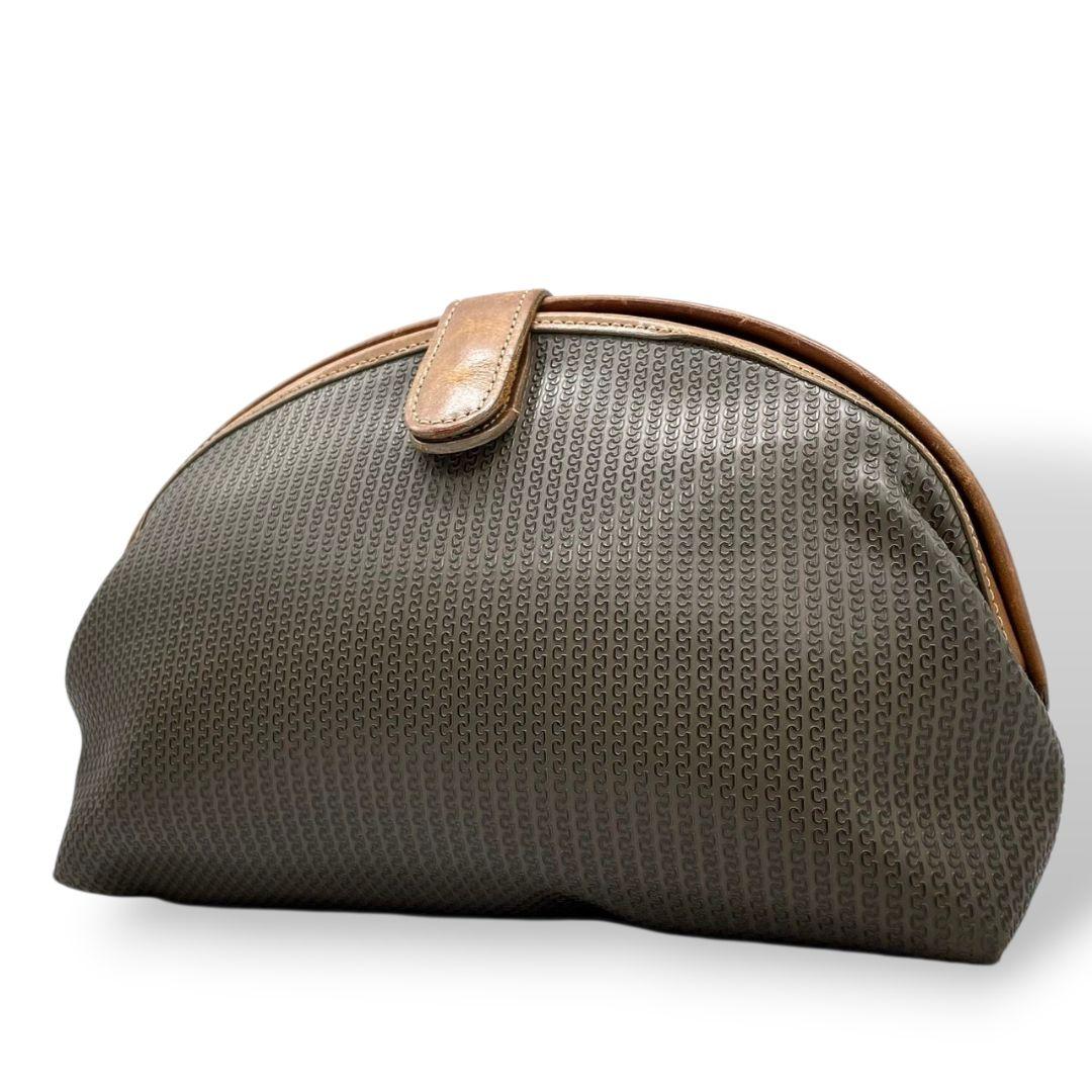 シャルルジョルダン クラッチバッグ カーキ 総柄 ロゴ セカンドバッグ s69 CHARLES JOURDAN シリコン レザー 本革 ロゴプレート