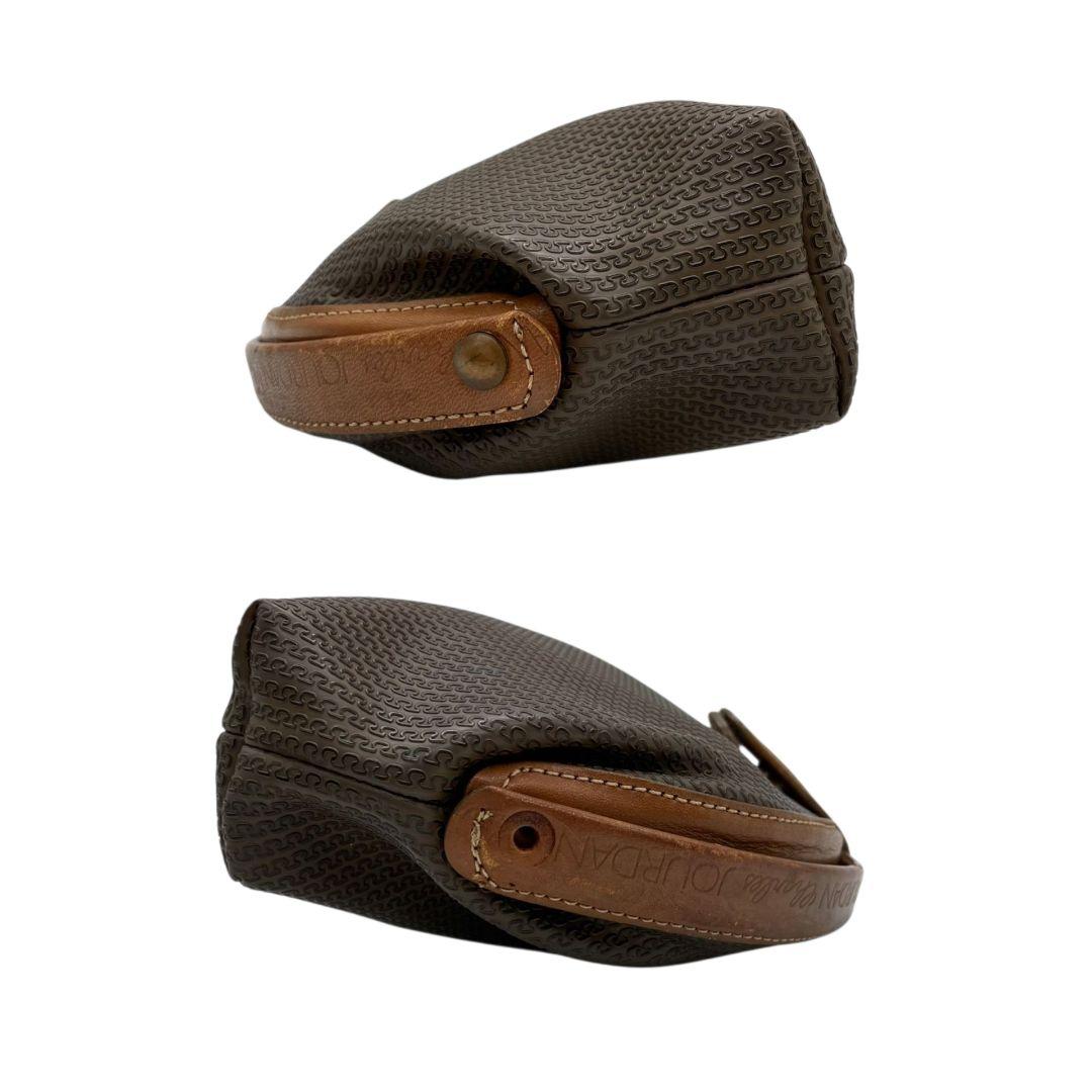 シャルルジョルダン クラッチバッグ カーキ 総柄 ロゴ セカンドバッグ s69 CHARLES JOURDAN シリコン レザー 本革 ロゴプレート