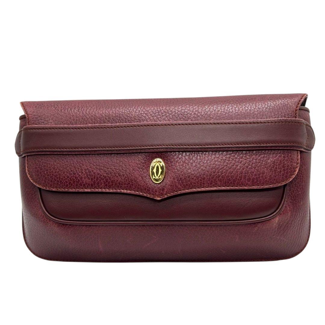 カルティエ マストライン セカンドバッグ 赤 Cロゴ フラップ クラッチバッグ レザー 本革 ボルドー ワインレッド ゴールド金具 ロゴプレート Cartier A6