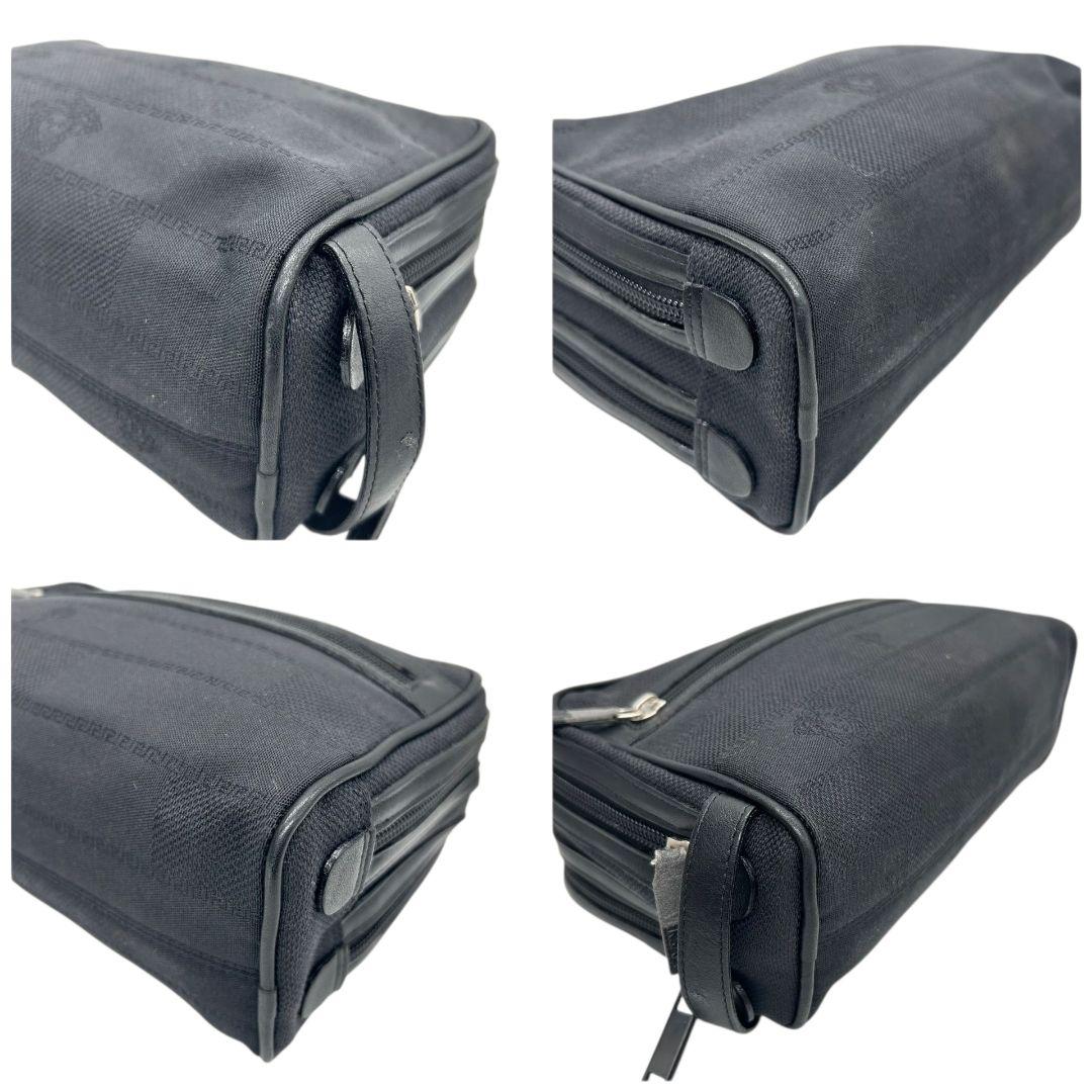 GIANNI VERSACE ジャンニヴェルサーチ セカンドバッグ クラッチ 黒 ブラック メデューサ 総柄 ナイロン ロゴ 自立可 シルバー金具 ブランドロゴ U9