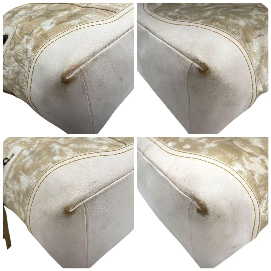 コーチ ハンドバッグ ベージュ シグネチャー ワンショルダー ホーボー s15 トートバッグ 肩掛け可 キャンバス レザー 本革 ゴールド金具 チャーム付き ロゴタグ 10010