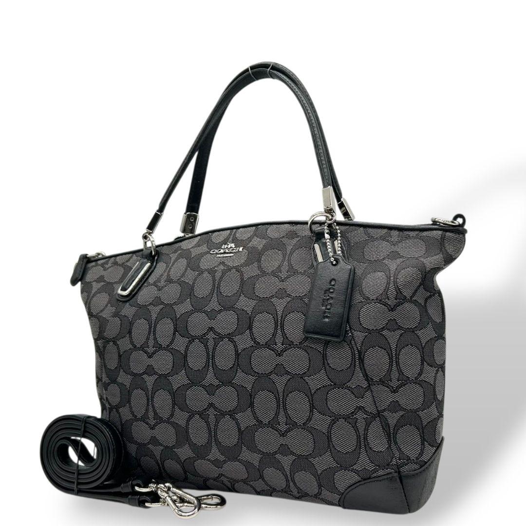 美品 コーチ ハンドバッグ 黒 ブラック シグネチャー 2way キャンバス レザー ショルダーバッグ トートバッグ 斜め掛け可 シルバー金具 ロゴタグ COACH 33737 T5