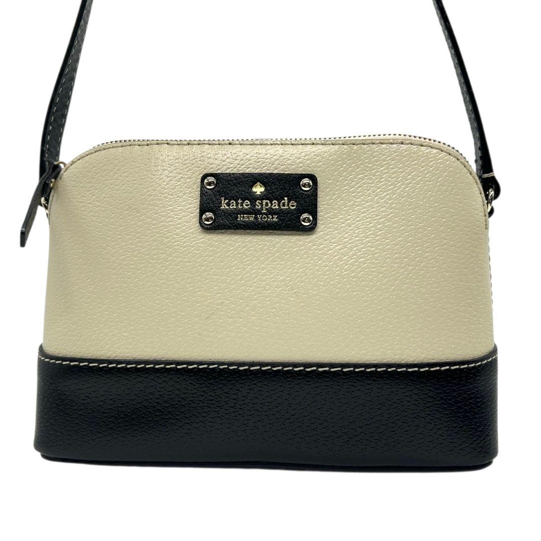 ケイトスペード ショルダーバッグ 黒 白 バイカラー ドーム型 斜め掛け可 自立可 PVC ロゴプレート シルバー金具 ブラック ホワイト kate spade 上品 おしゃれ 通勤 通学