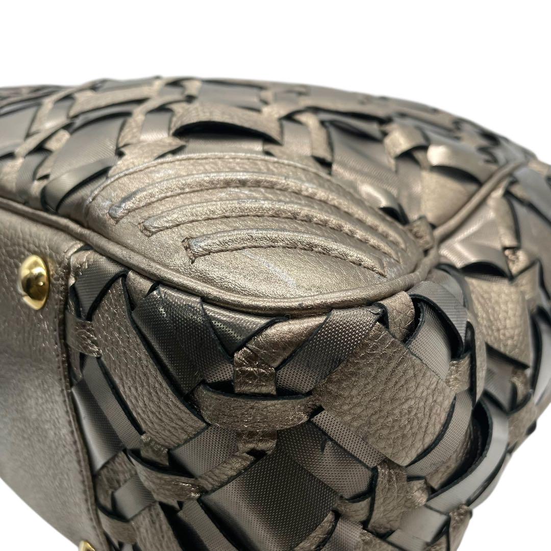 ヴェルサーチ トートバッグ グレー シルバー ブロンズ グラデーションカラー 編み込み レザー T5 肩掛け ワンショルダーバッグ ハンドバッグ ゴールド金具 ロゴ刻印 VERSACE